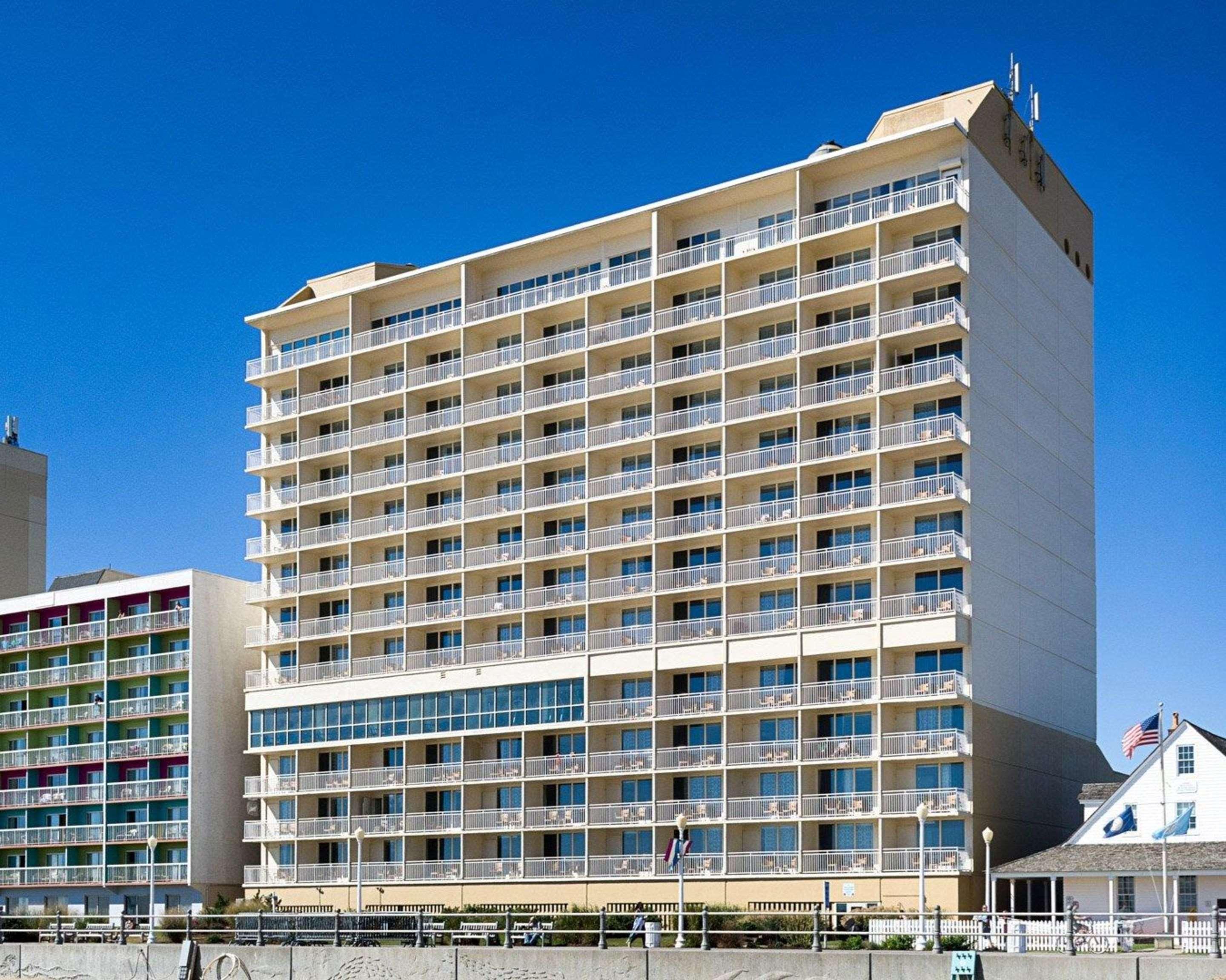 Comfort Suites Beachfront Virginia Beach Bagian luar foto