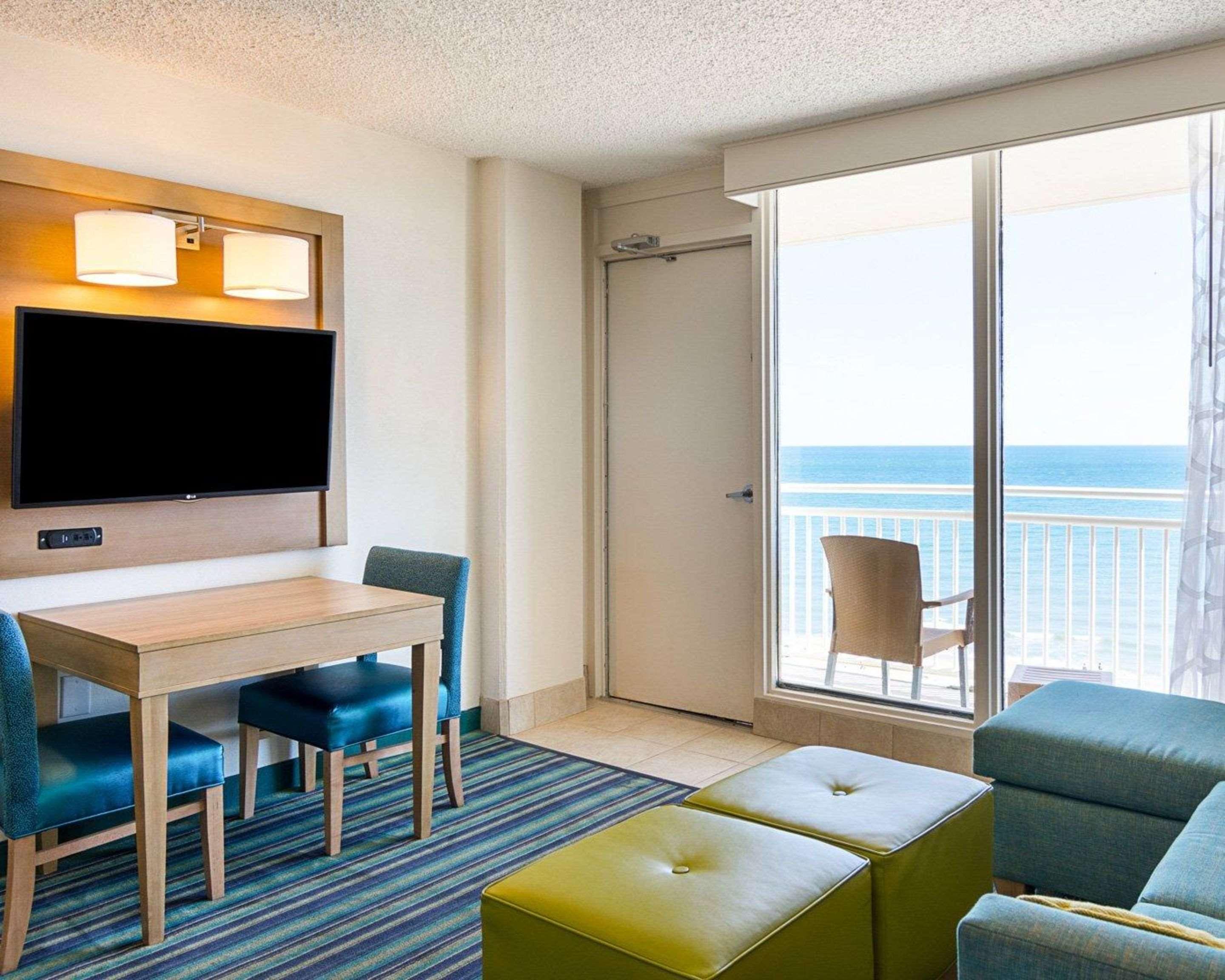 Comfort Suites Beachfront Virginia Beach Bagian luar foto