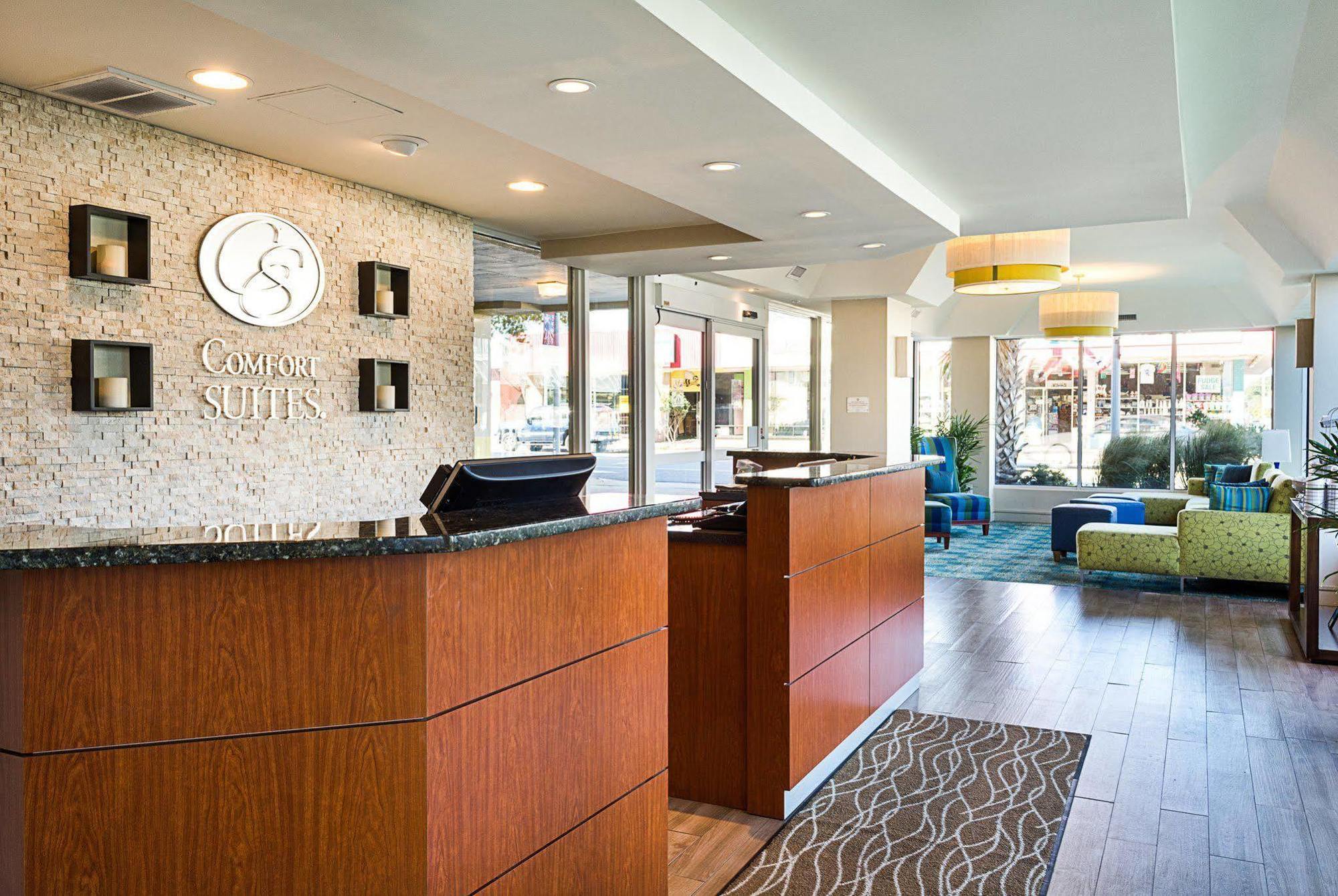 Comfort Suites Beachfront Virginia Beach Bagian luar foto