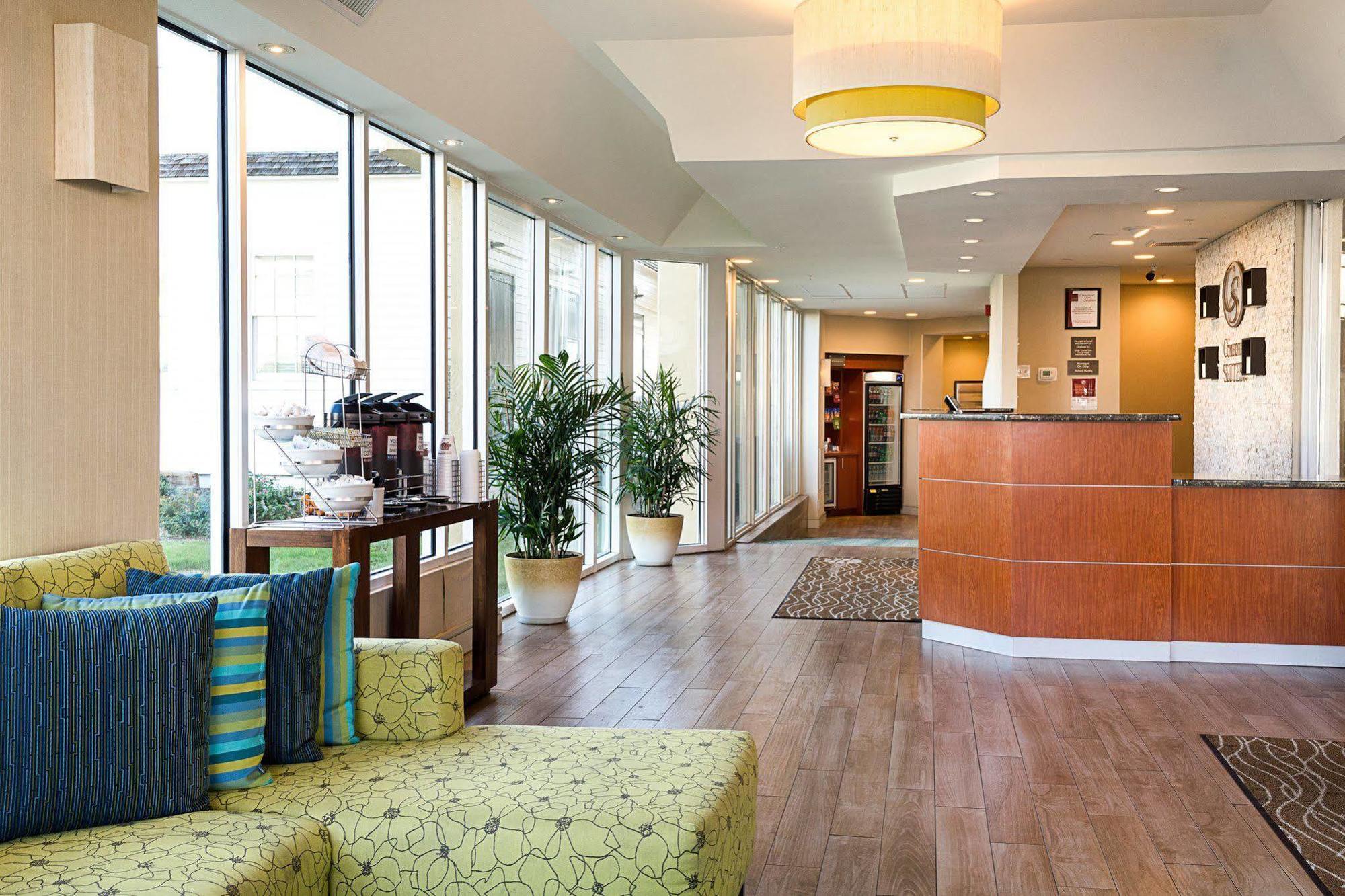Comfort Suites Beachfront Virginia Beach Bagian luar foto
